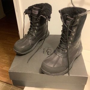 UGG BOOTS